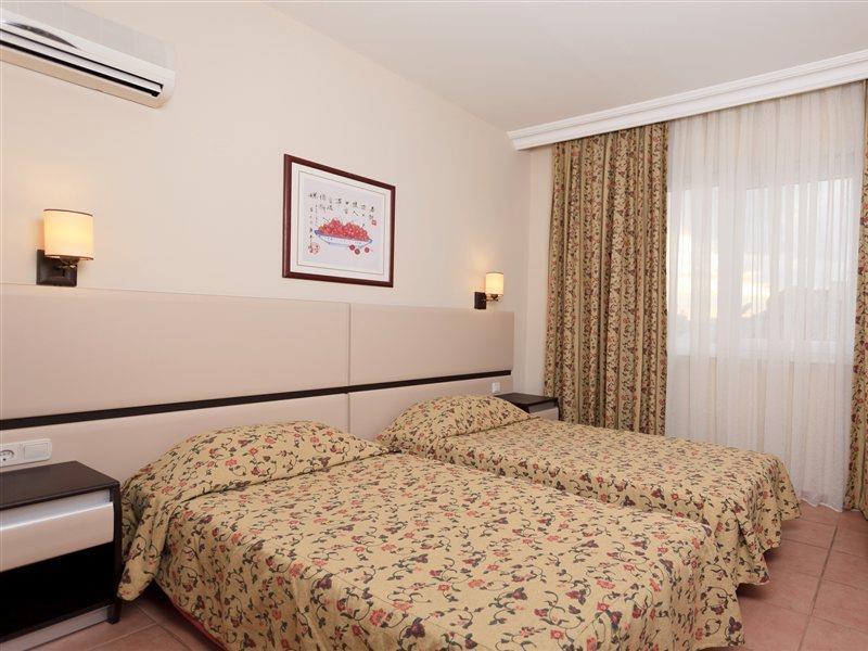 Royalisa City Apart Hotel 阿拉尼亚 外观 照片